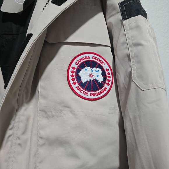 Luxury Brand Goose Parka - Picture 3 of 15